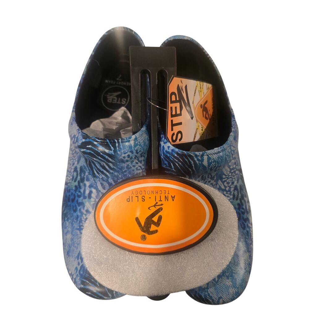 Step Z Anti-Slip Blue Pattern Memory Foam Work Clogs Size 7